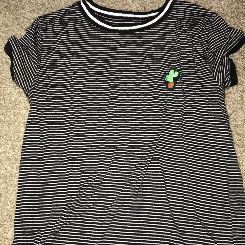 Tee shirt